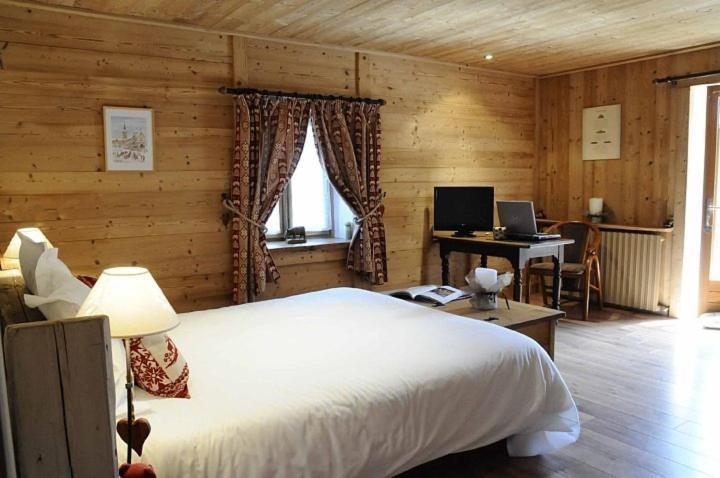 La Ferme D Emilienne Bed and Breakfast Sallanches Habitación foto